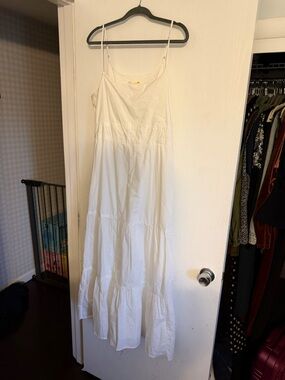 C&C California White Spaghetti-Strap Maxi Dress